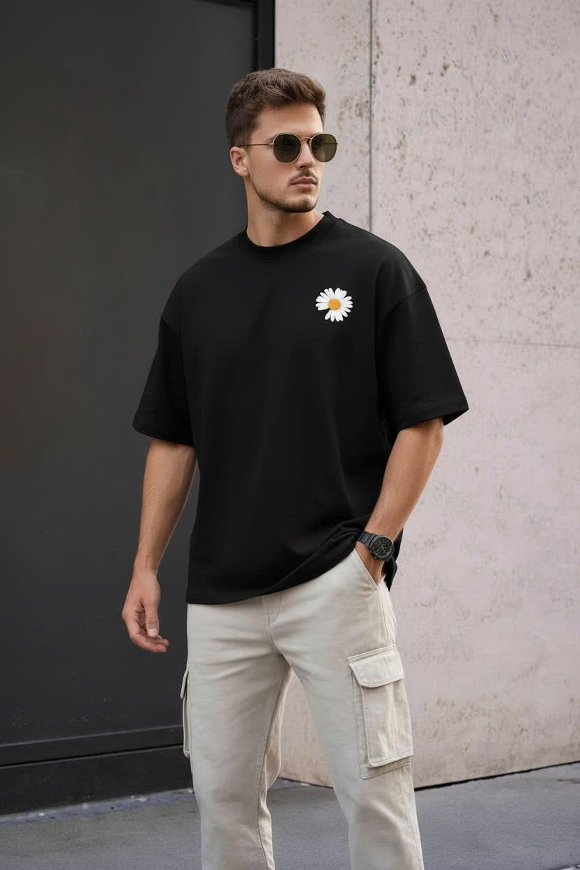 Unisex Oversized Daisy Graphic T-Shirt