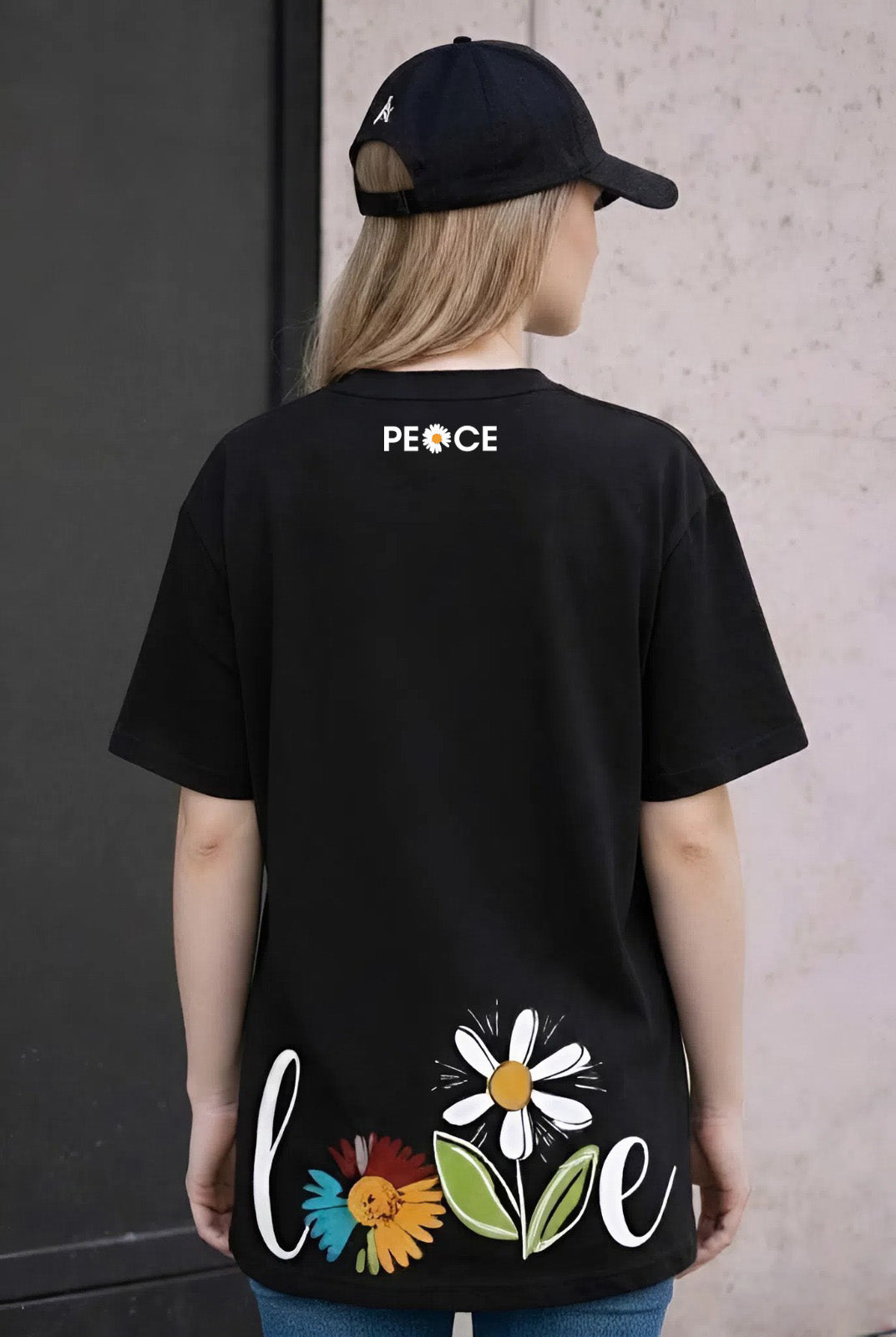 Unisex Oversized Daisy Graphic T-Shirt