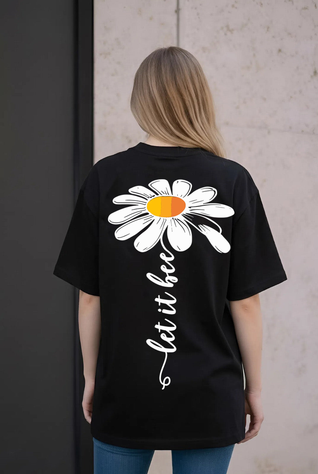 Unisex Oversized Daisy Graphic T-Shirt